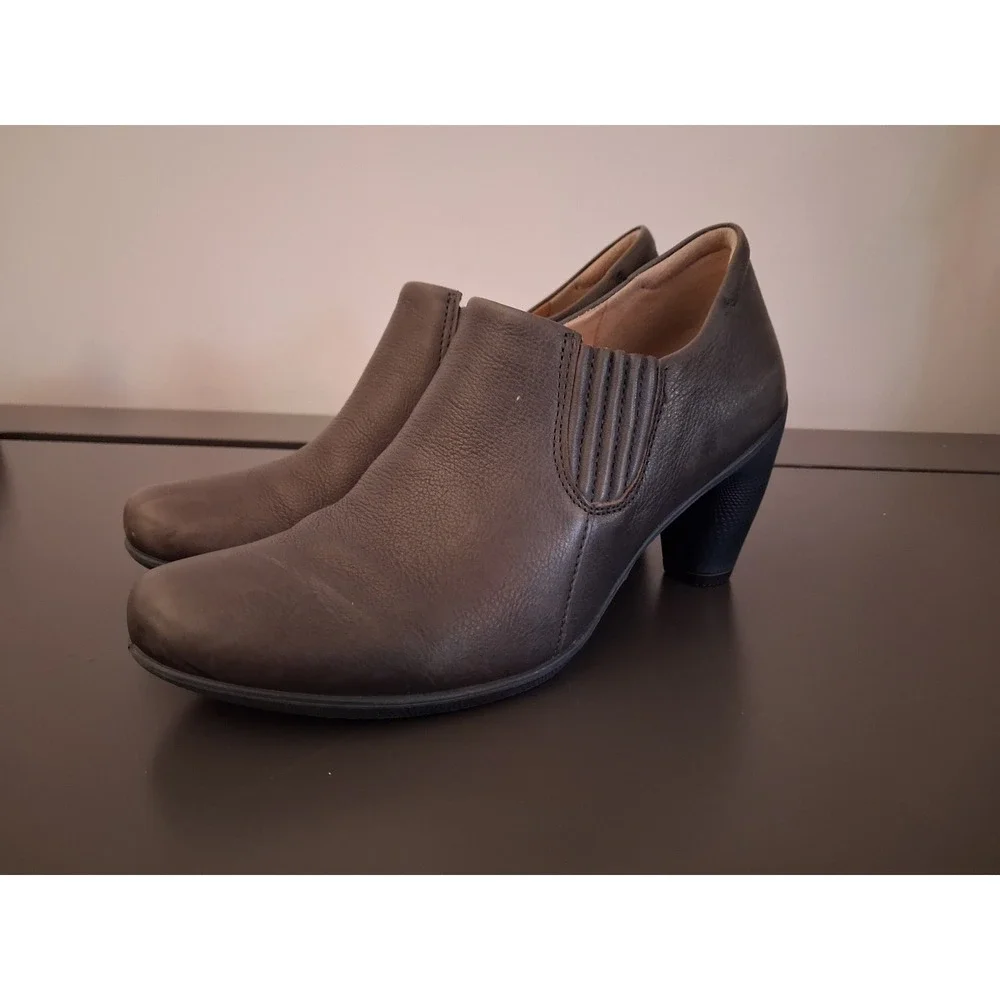 ECCO Shape 75 Leather Shooties Tan Grey Ankle Boots Heels Size 38 EU 7-7.5 US